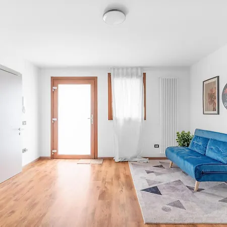 -Free Pool And Parking- Garda House Apartments Castelnuovo del Garda Exterior photo