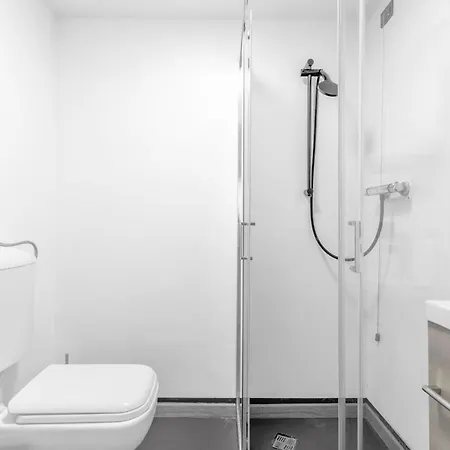 -Free Pool And Parking- Garda House Apartments Castelnuovo del Garda Exterior photo