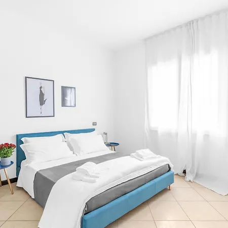 -Free Pool And Parking- Garda House Apartments Castelnuovo del Garda Exterior photo