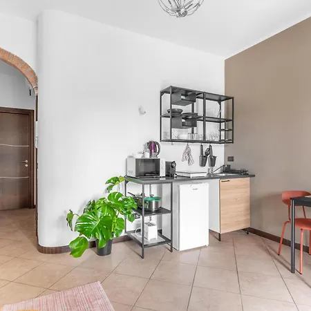 -Free Pool And Parking- Garda House Apartments Castelnuovo del Garda Exterior photo