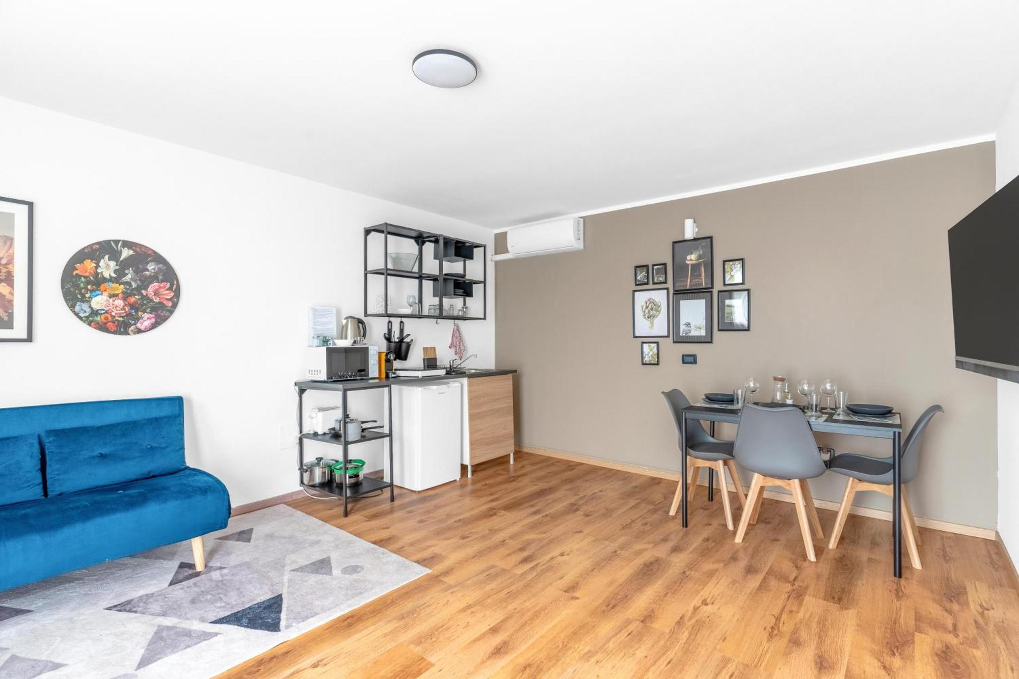 Apartment -free Pool And Parking- Garda House