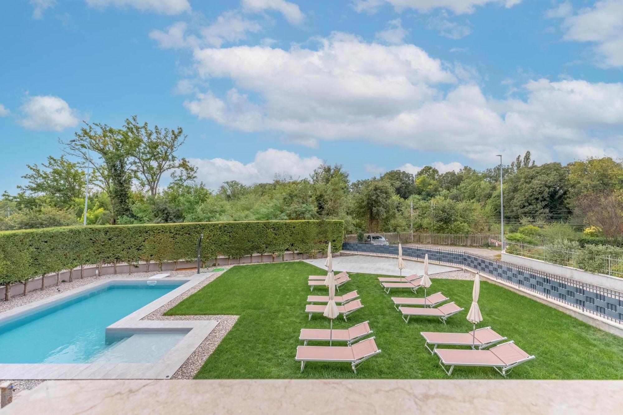 -free Pool And Parking- Garda House * Castelnuovo del Garda
