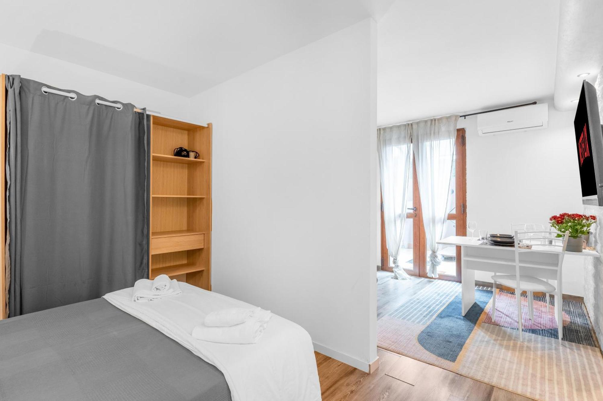 -free Pool And Parking- Garda House * Castelnuovo del Garda