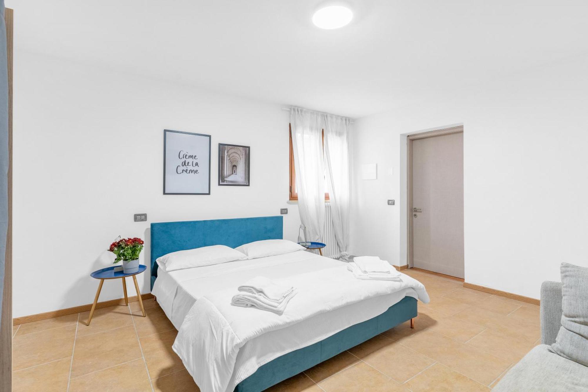 -free Pool And Parking- Garda House *