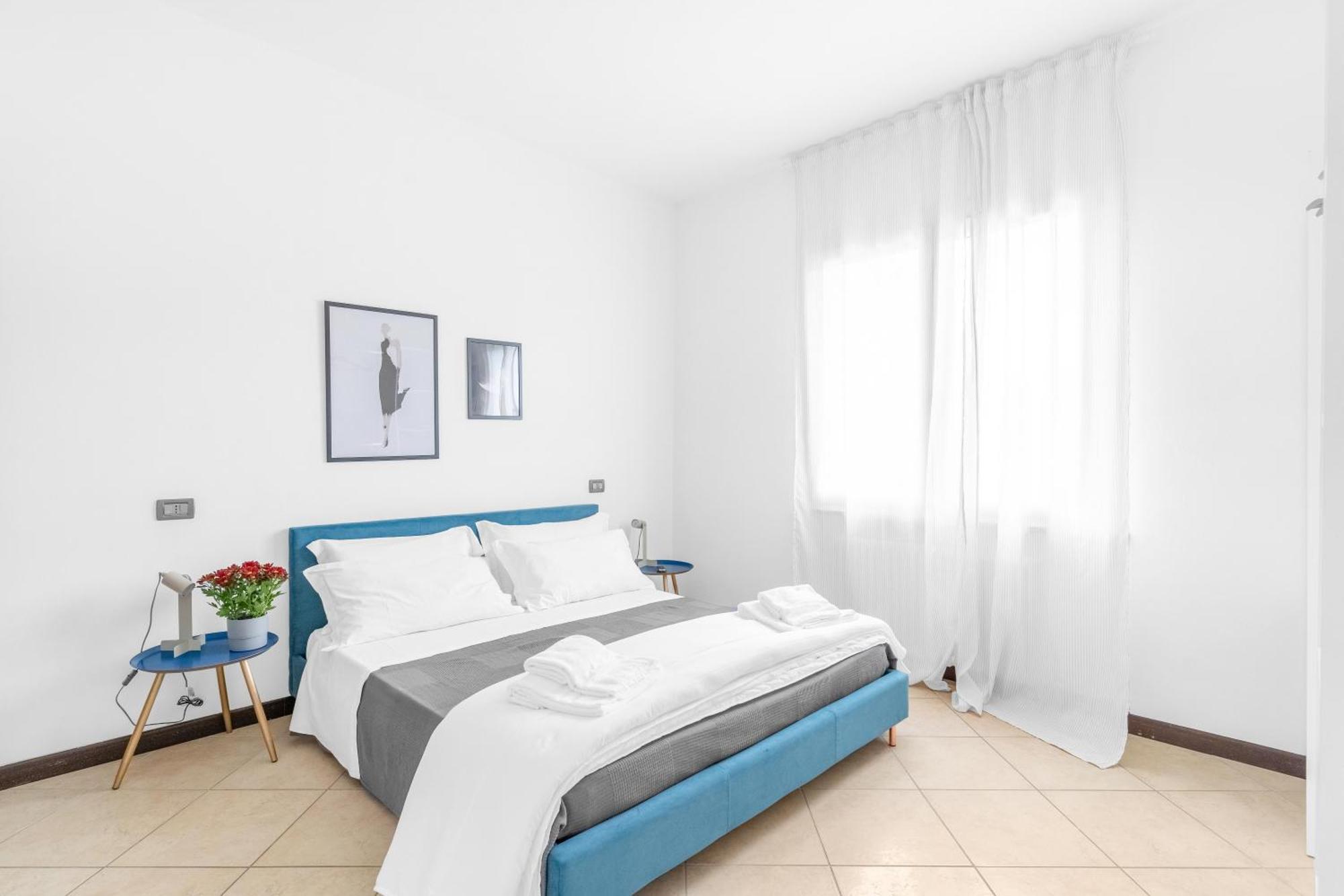 -free Pool And Parking- Garda House