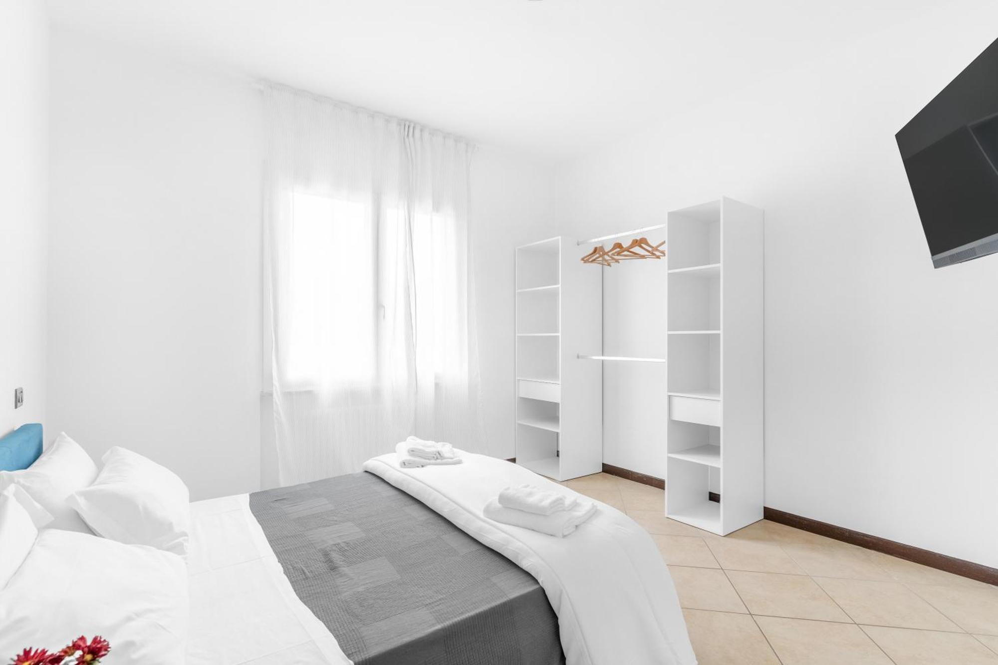Apartment -free Pool And Parking- Garda House