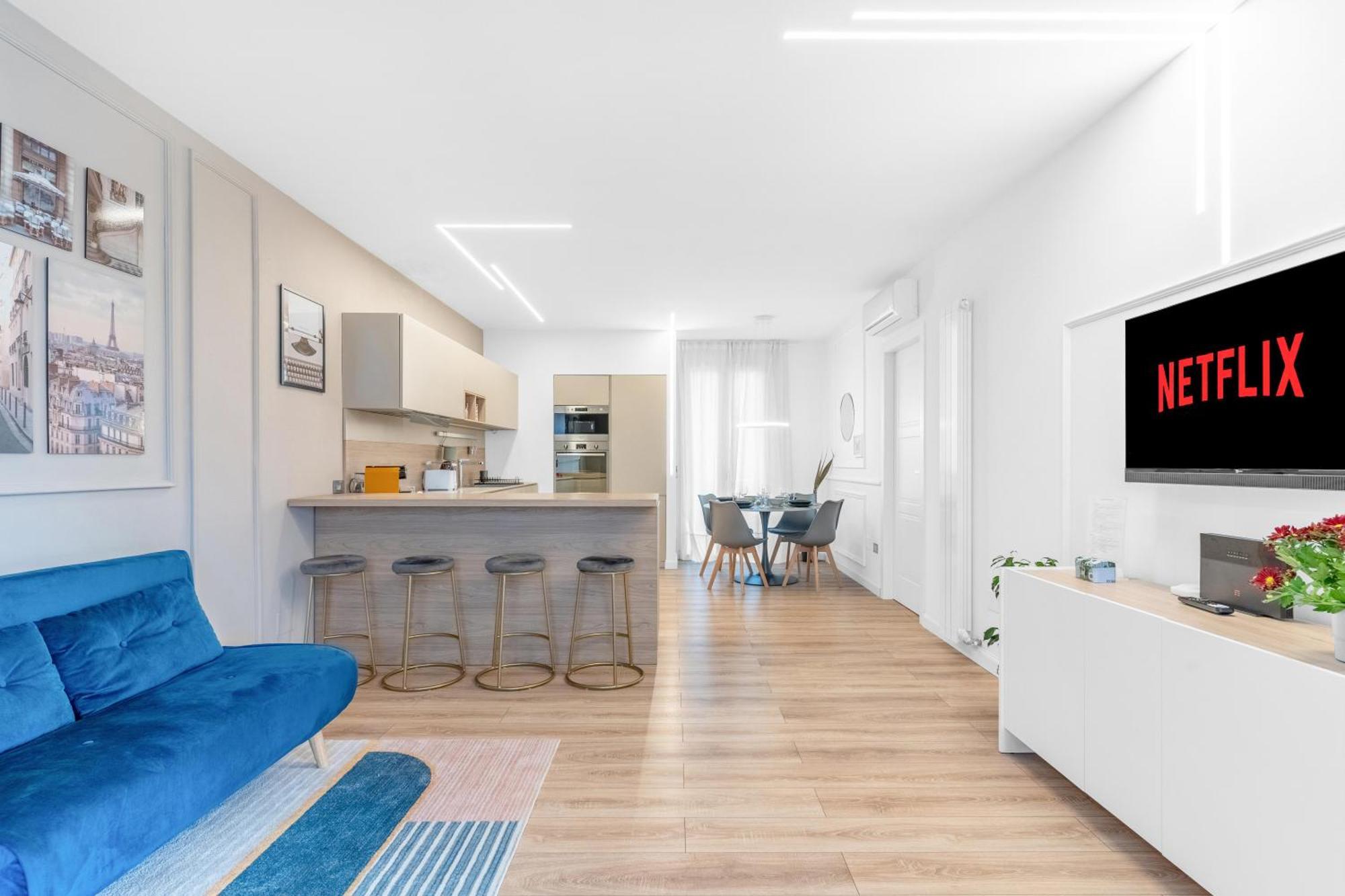 -free Pool And Parking- Garda House