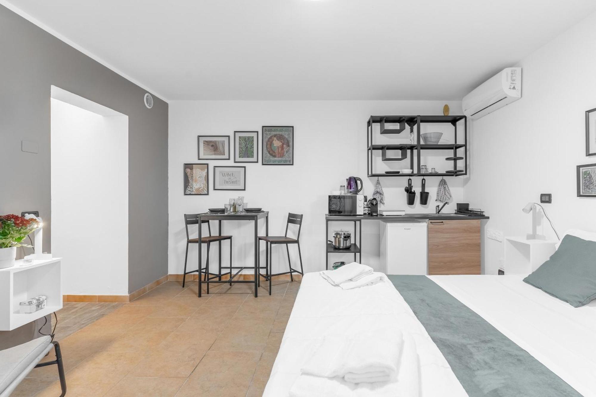 Apartment -free Pool And Parking- Garda House Castelnuovo del Garda